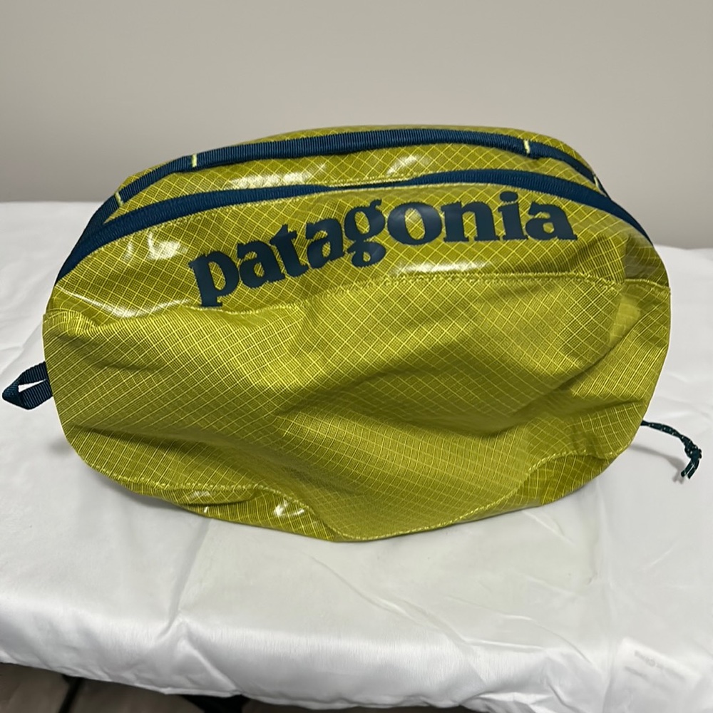 Preloved Patagonia 6 liter medium packing cube